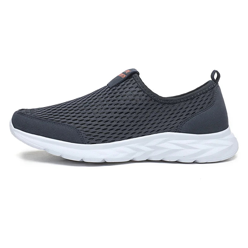 Lightweight Slip-On Shoes for Summer, Large Mesh Breathable Men's Shoes, Ultra-Light Soft-Soled Sports Shoes