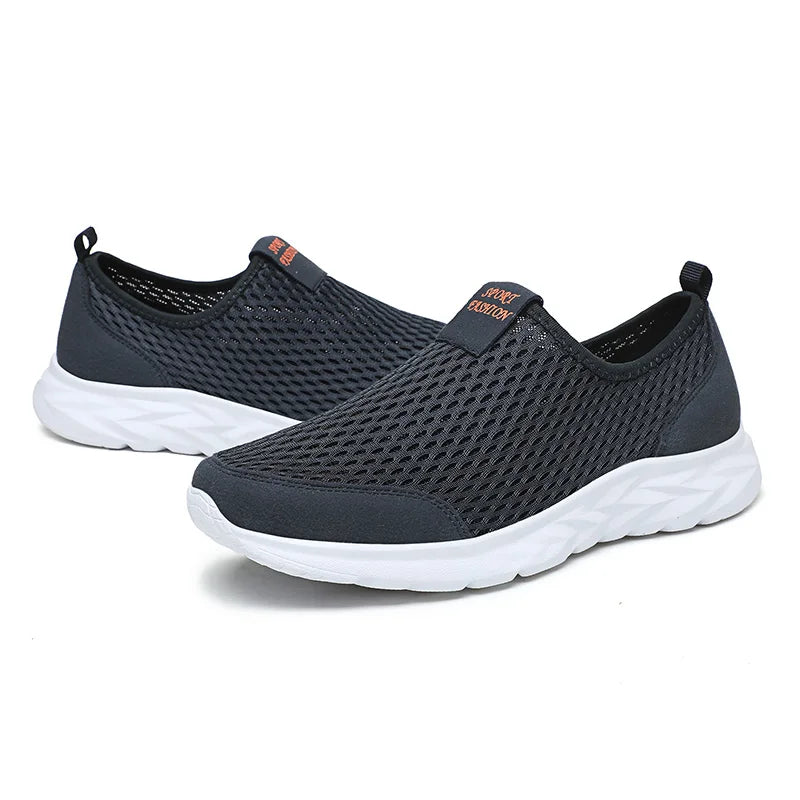 Lightweight Slip-On Shoes for Summer, Large Mesh Breathable Men's Shoes, Ultra-Light Soft-Soled Sports Shoes