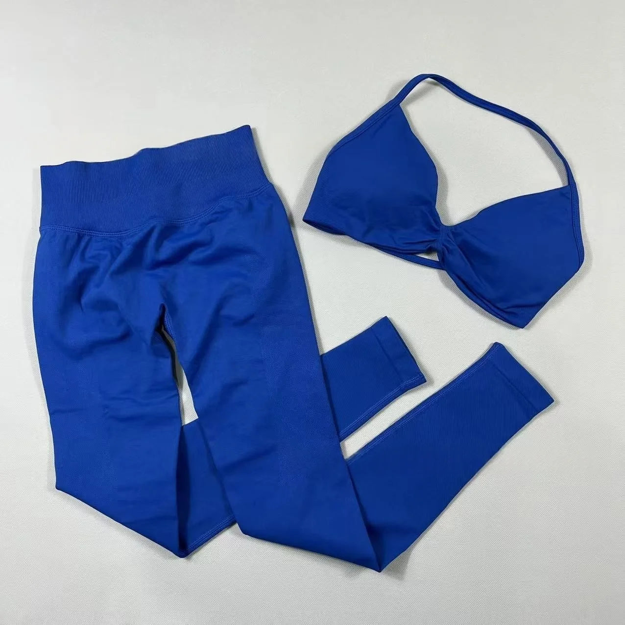 2-Piece Set Women's Seamless Clean (No Logo) Yoga Set, Halter Neck Sports Bra & High-Waisted Lifting Leggings for Gym Workouts