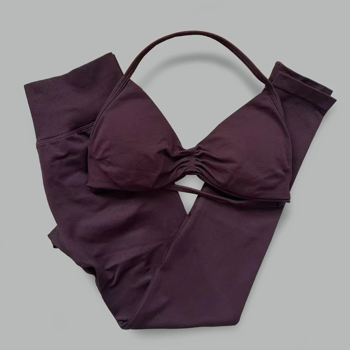 2-Piece Set Women's Seamless Clean (No Logo) Yoga Set, Halter Neck Sports Bra & High-Waisted Lifting Leggings for Gym Workouts