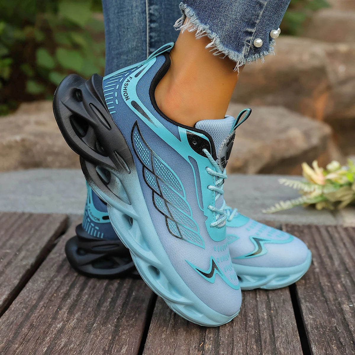 Summer Unisex Running Shoes Women Lightweight Mesh Breathable Comfortable Flat Soft Tennis Shoes Lace-up Sneakers